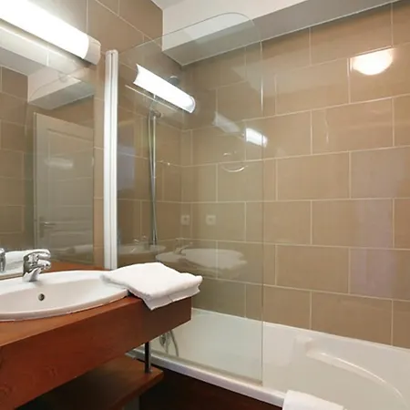 Le Pic De L'ours Aparthotel