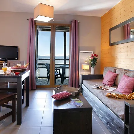 Le Pic De L'ours Aparthotel 4*